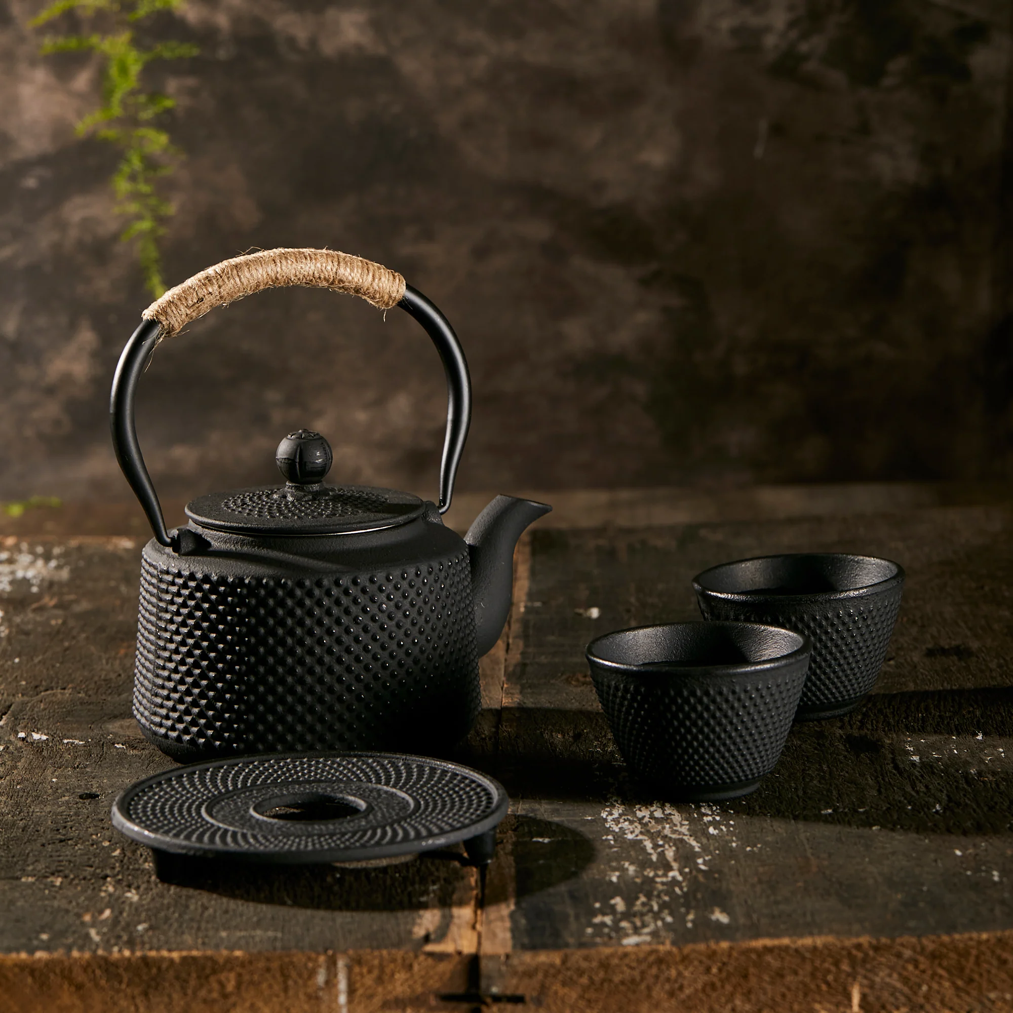 Juego De Té Sakura Fukuoka Hierro Fundido - Tetera 0,85 L + Base +  2 Cuencos De 120 Ml C/U - Image 3