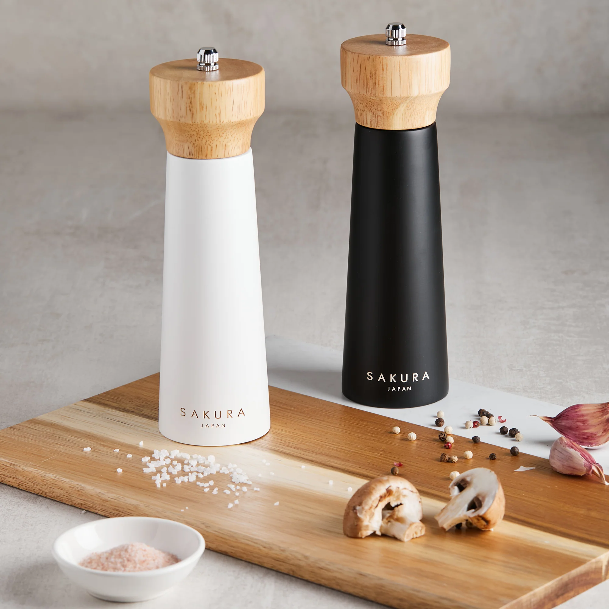 Set Salt & Pepper Sakura Majestic - Molinillo Pimienta Y Sal De Madera Premium 20 Cm - Image 3