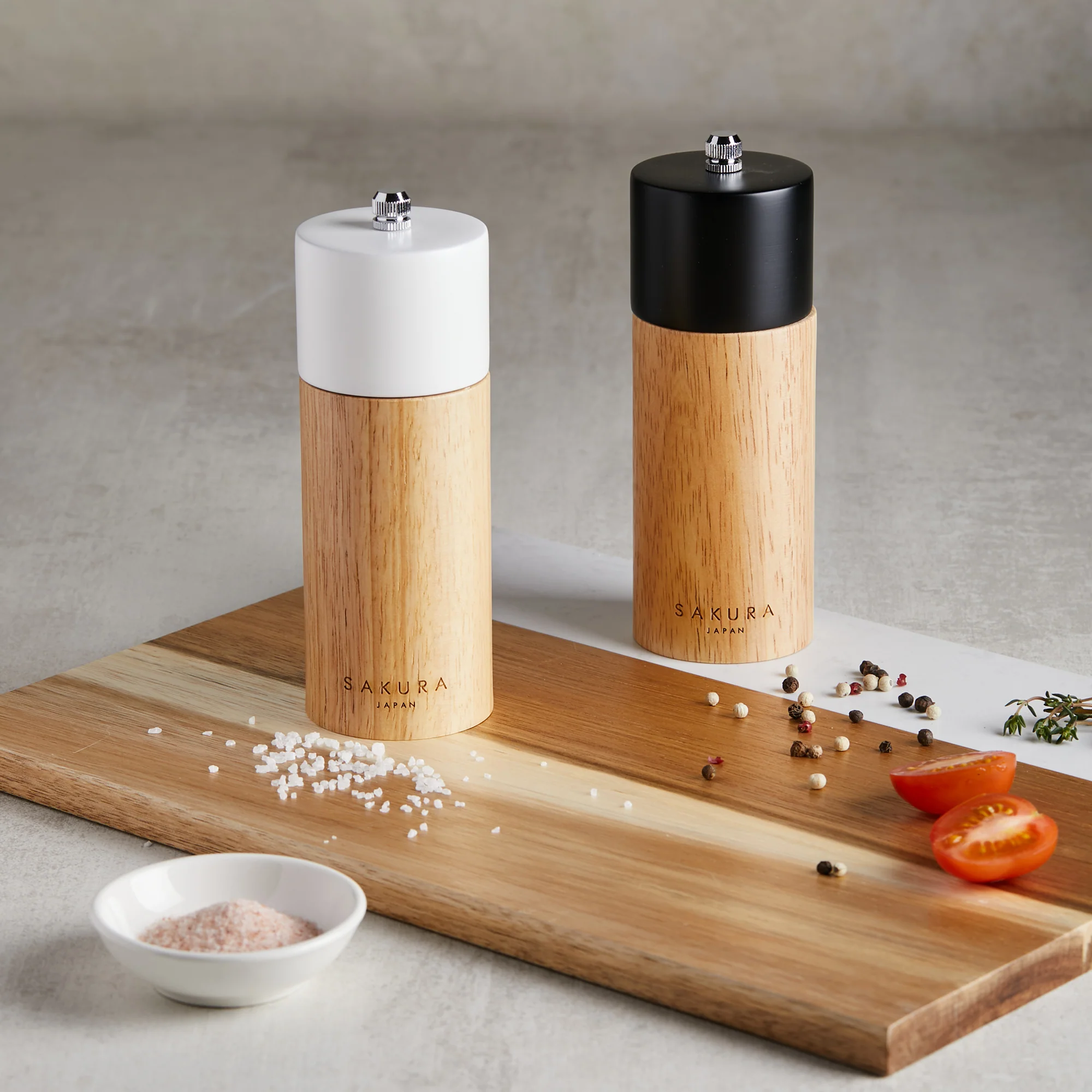 Set Salt & Pepper Sakura Splendid - Molinillo Pimienta Y Sal De Madera Premium 15 Cm - Image 3
